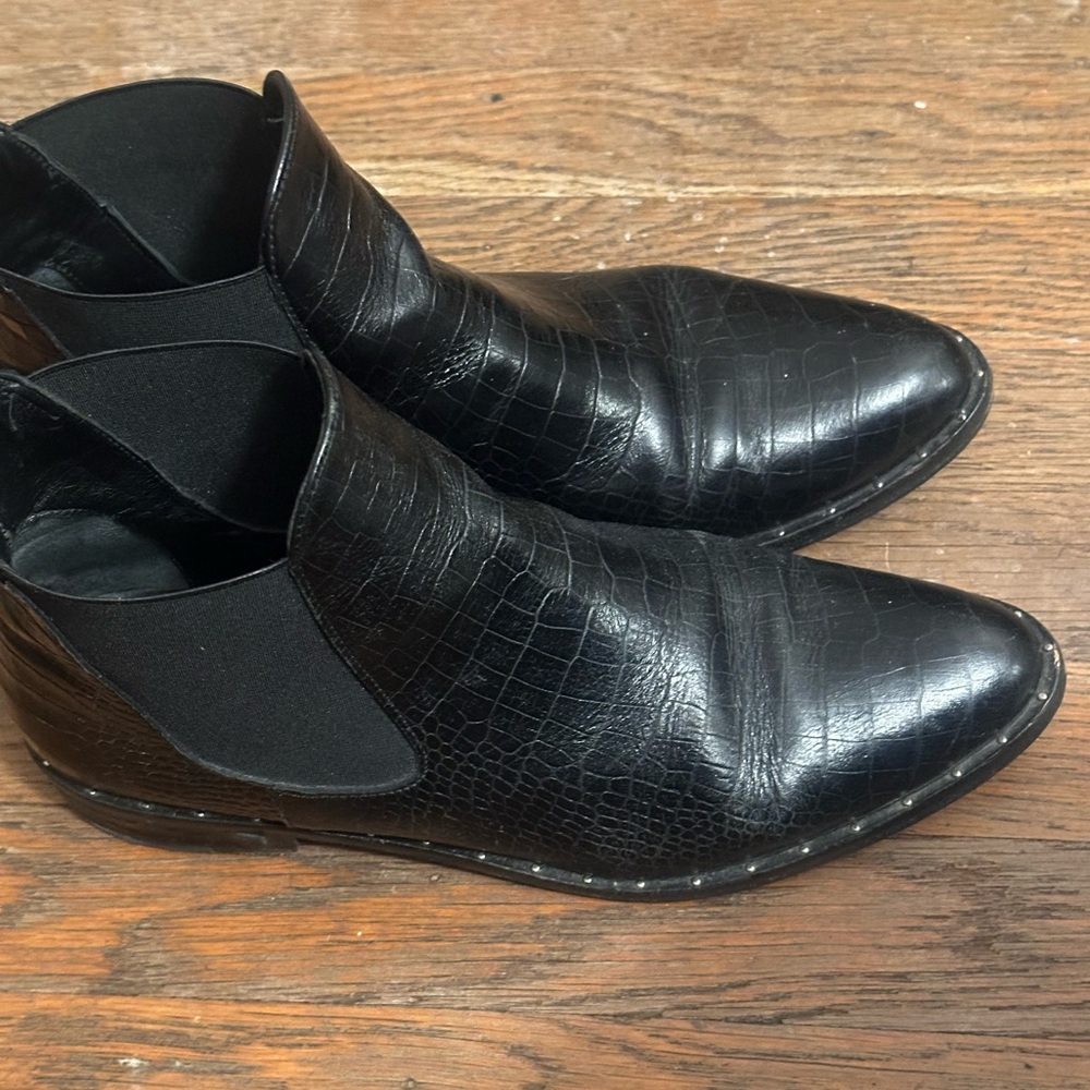 Freda Salvador Joan Boots Black Croc Embossed Leather size 7.5 Italian leather